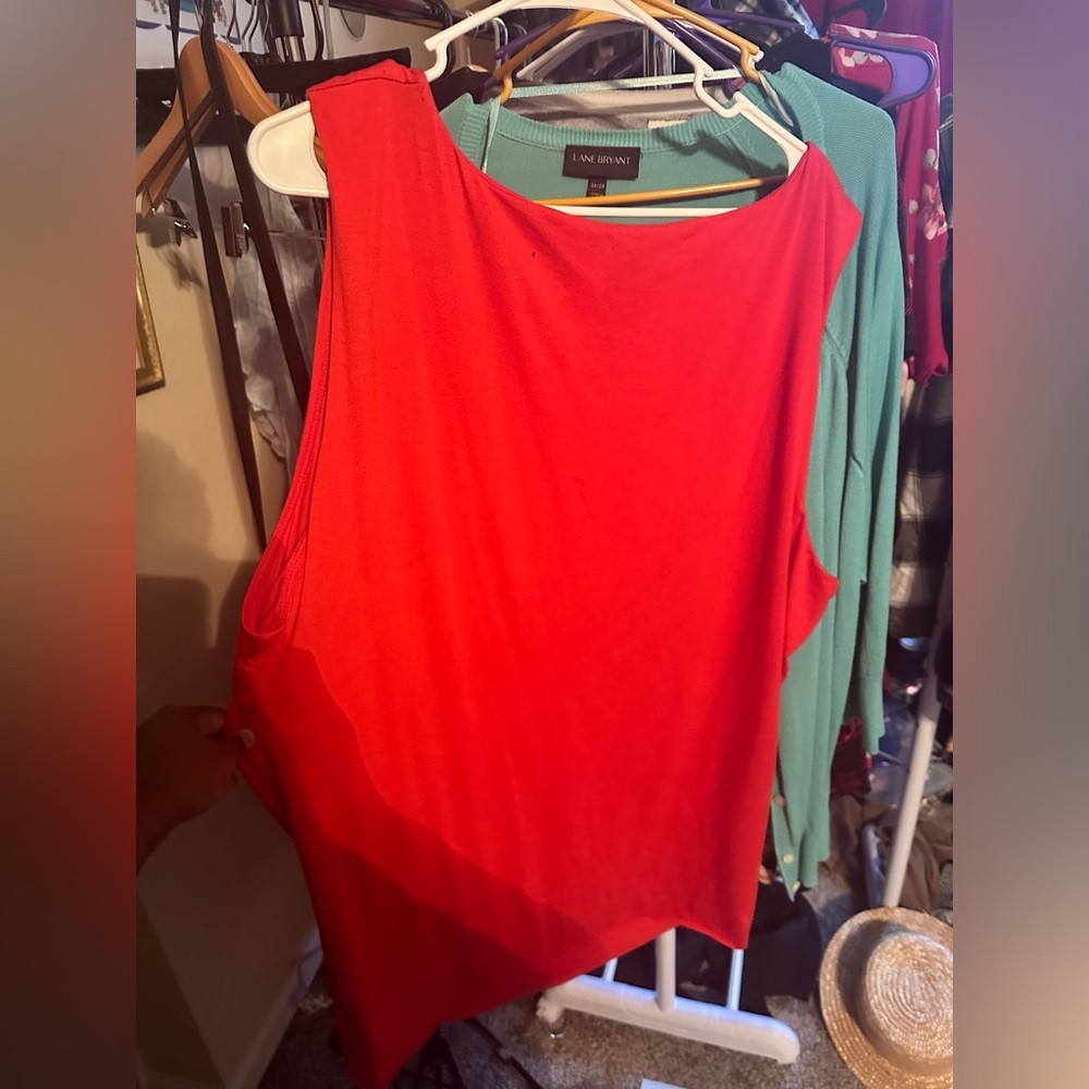 Torrid red top with ruching detail on side